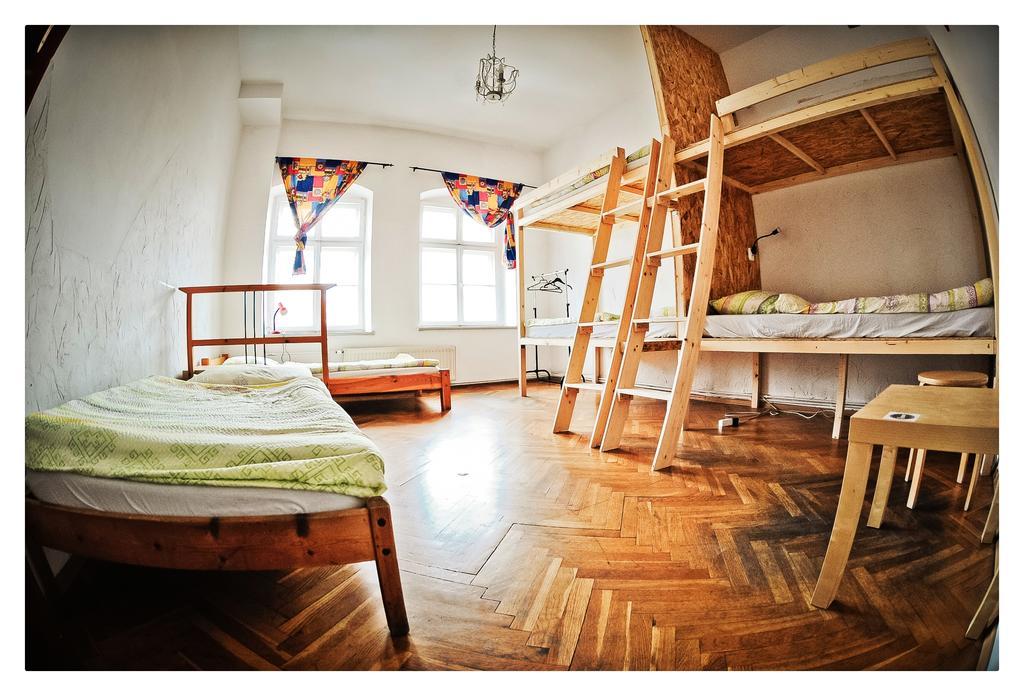 Hostel Bemma - Ozonowane Pokoje Вроцлав Экстерьер фото