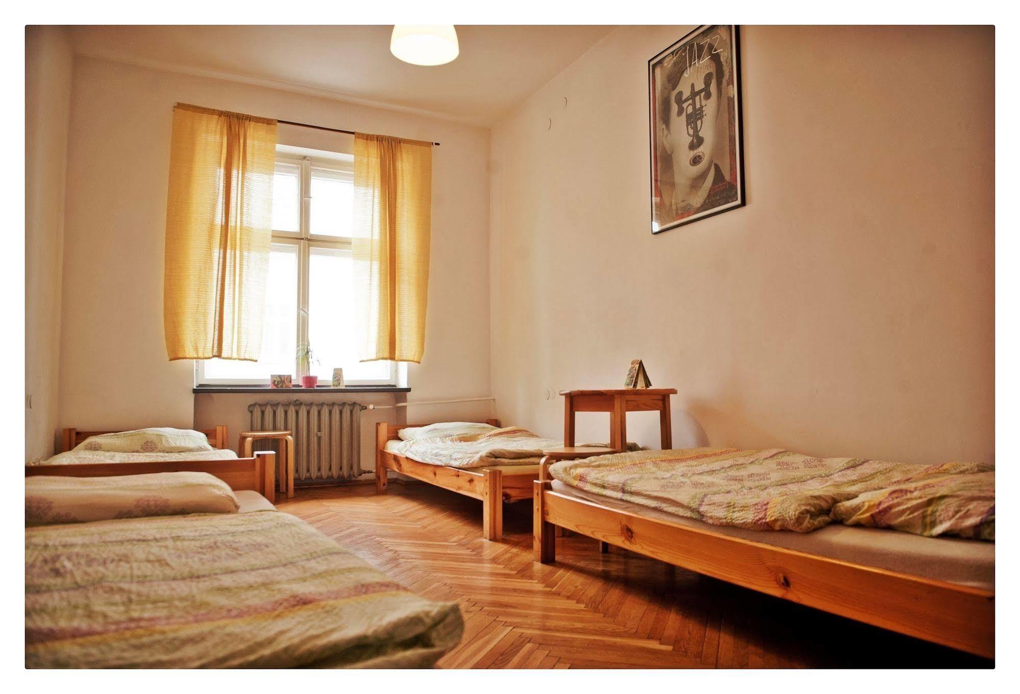 Hostel Bemma - Ozonowane Pokoje Вроцлав Экстерьер фото