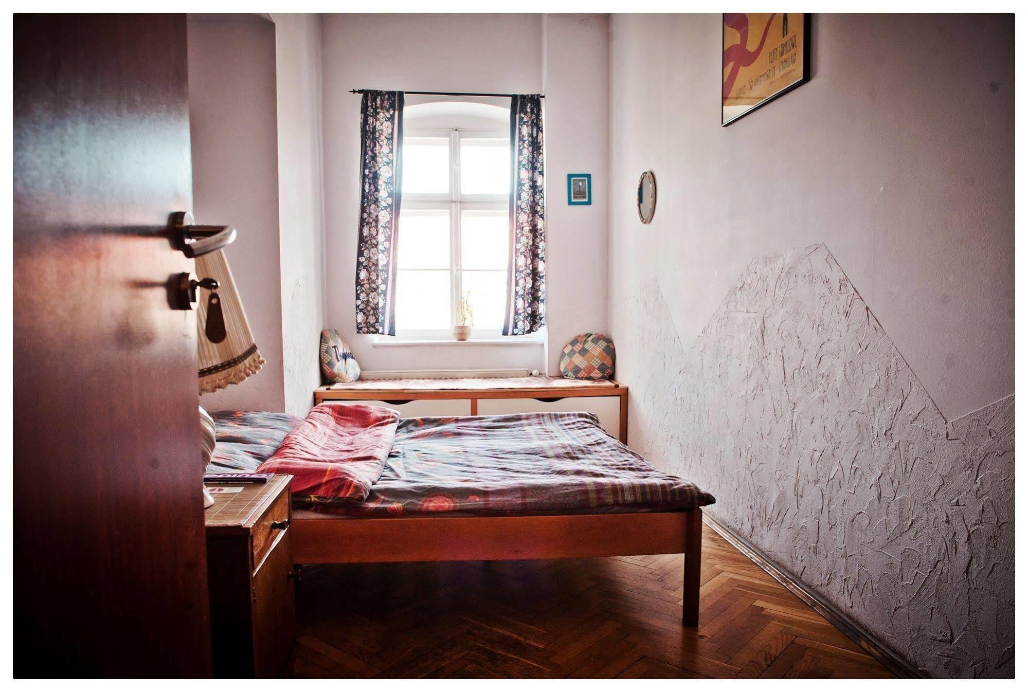 Hostel Bemma - Ozonowane Pokoje Вроцлав Экстерьер фото